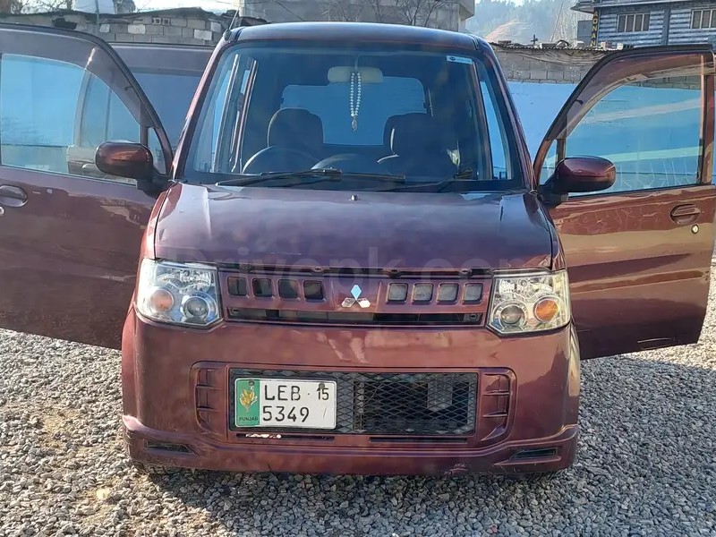 Mitsubishi Ek Wagon 2011