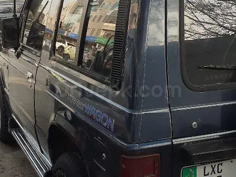 Mitsubishi Pajero 1989