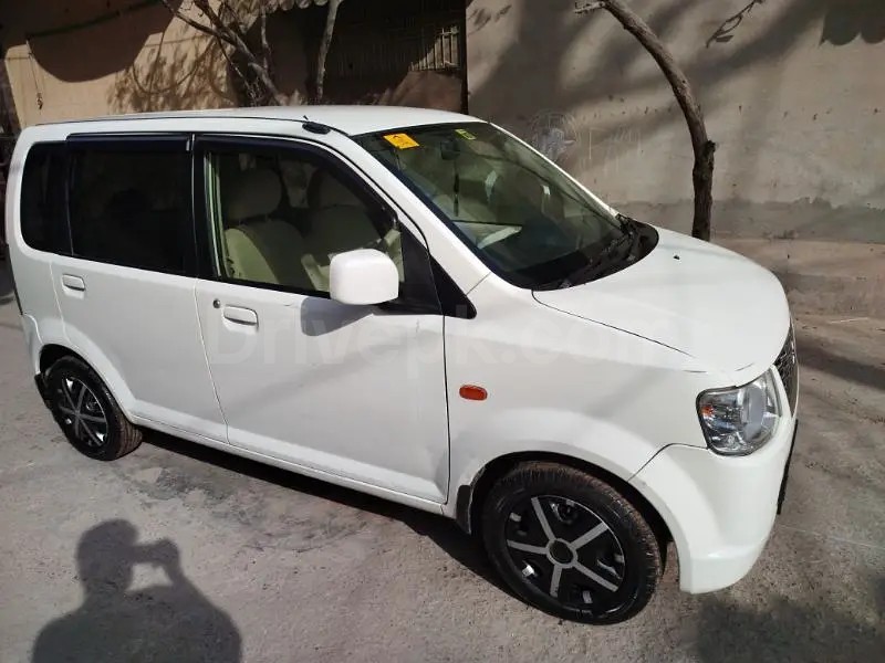 Mitsubishi Ek Wagon 2015