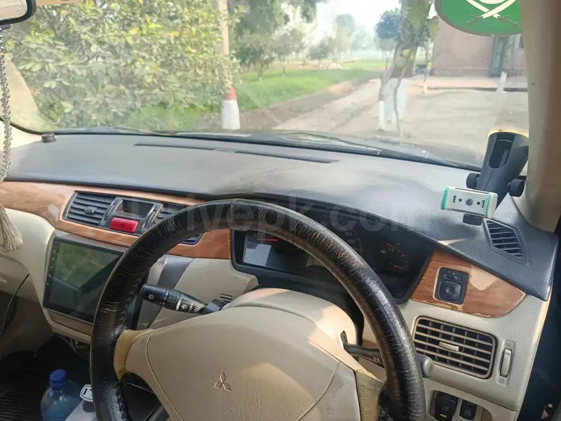 Mitsubishi Lancer 2005