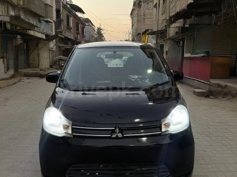 Mitsubishi Ek Wagon 2013