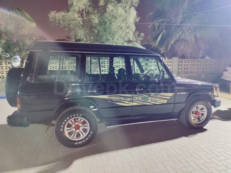 Mitsubishi Pajero 1985