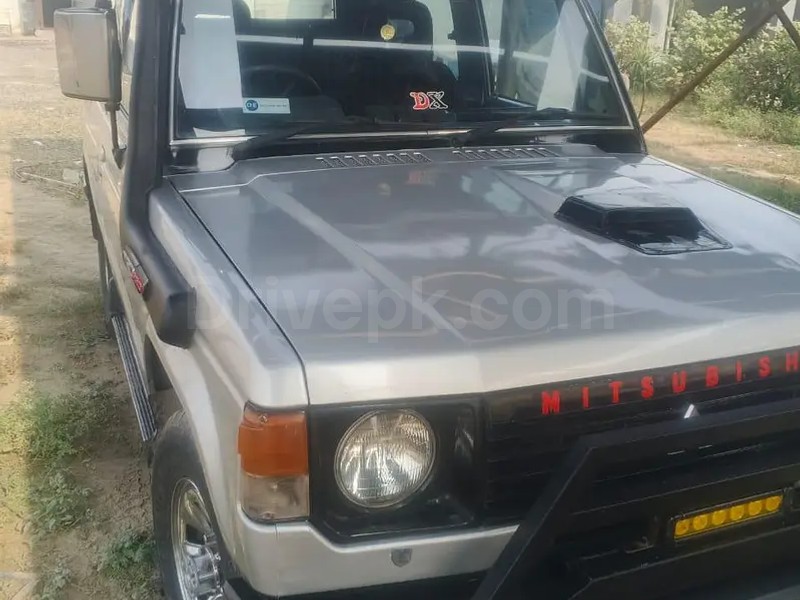 Mitsubishi Pajero 1984