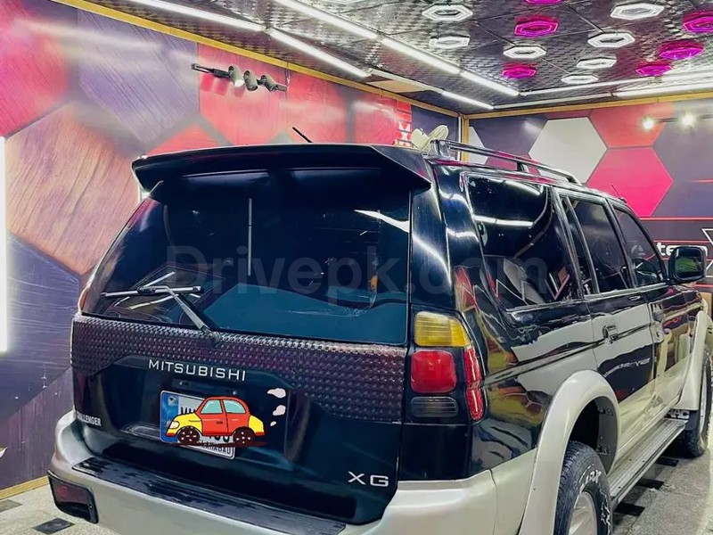 Mitsubishi Pajero 1999