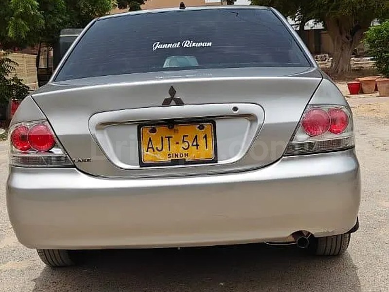 Mitsubishi Lancer 2005