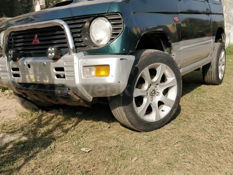 Mitsubishi Pajero Mini 1996