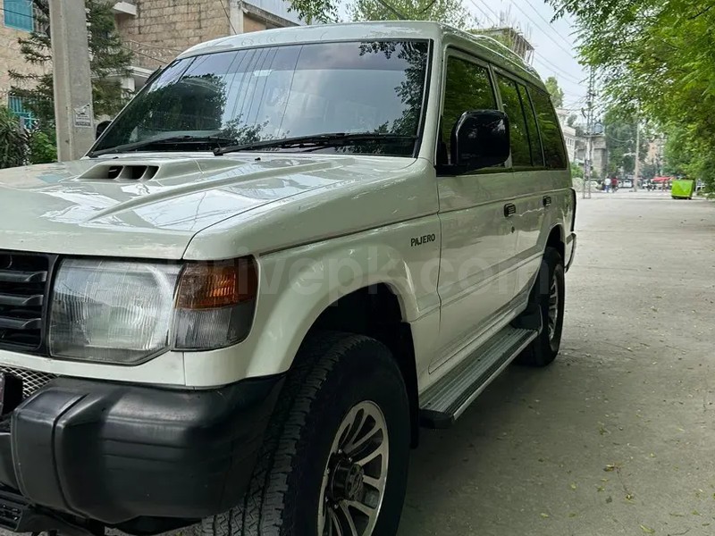Mitsubishi Pajero 1996