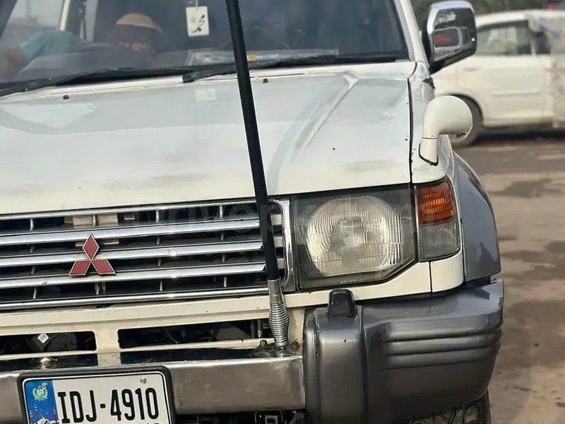 Mitsubishi Pajero 1998