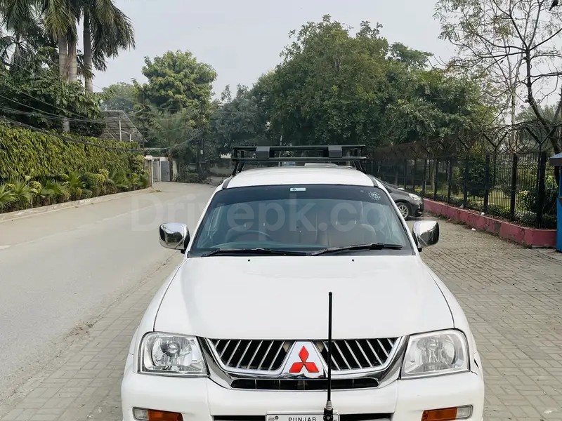 Mitsubishi L200 2006
