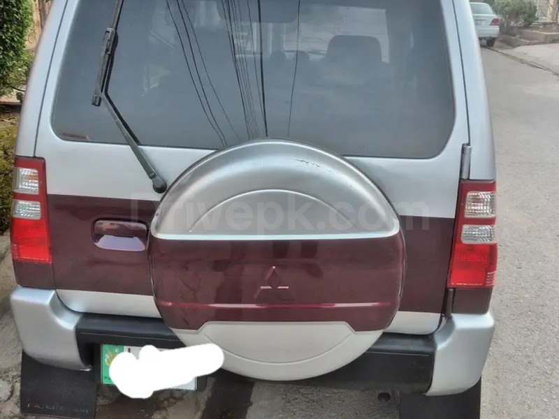 Mitsubishi Pajero Mini 2009