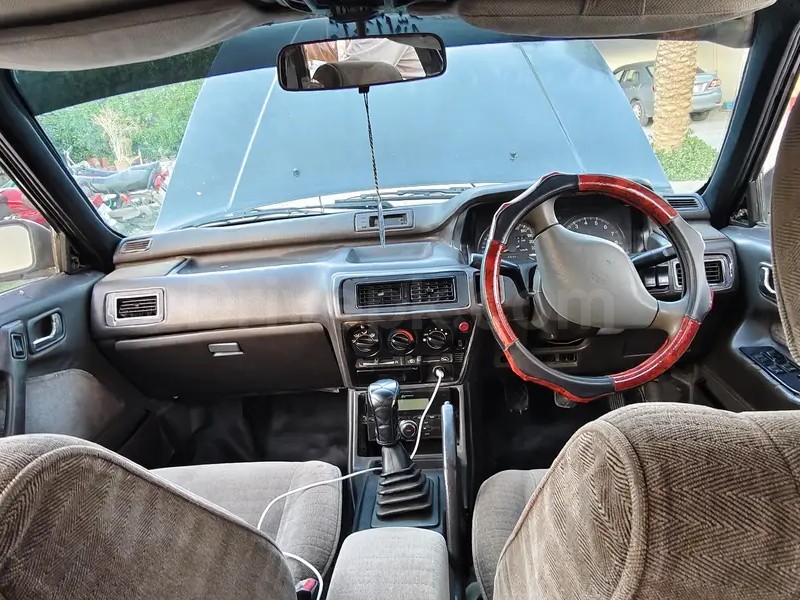 Mitsubishi Galant 1992