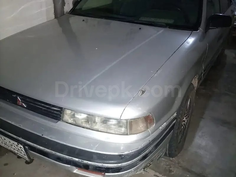 Mitsubishi Galant 1989