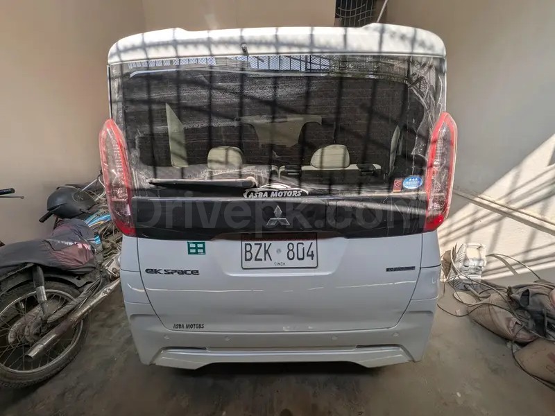 Mitsubishi EK Space Custom 2021