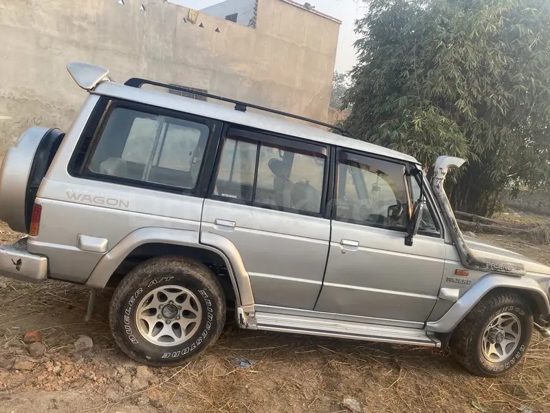 Mitsubishi Pajero 1988