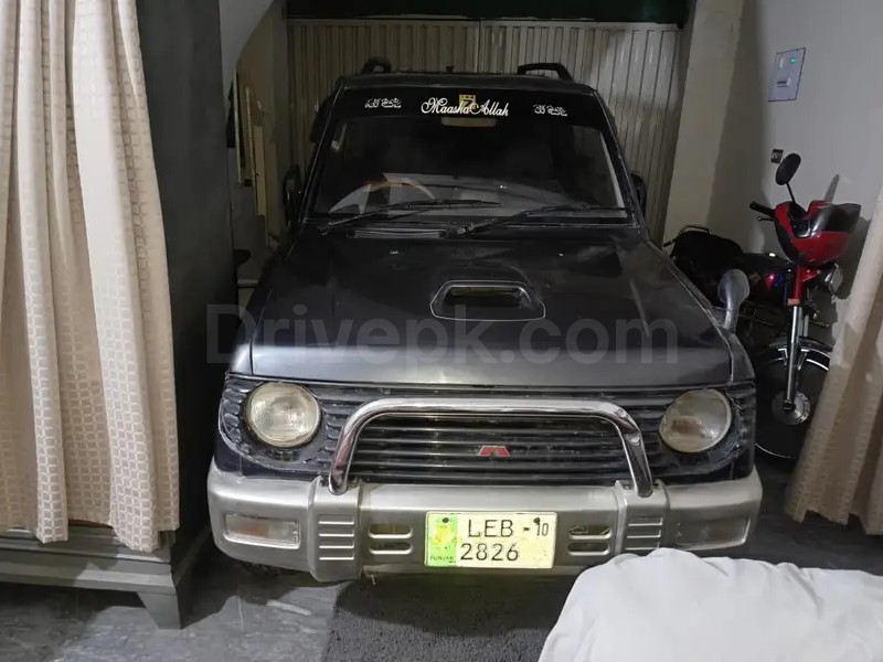 Mitsubishi Pajero 1995