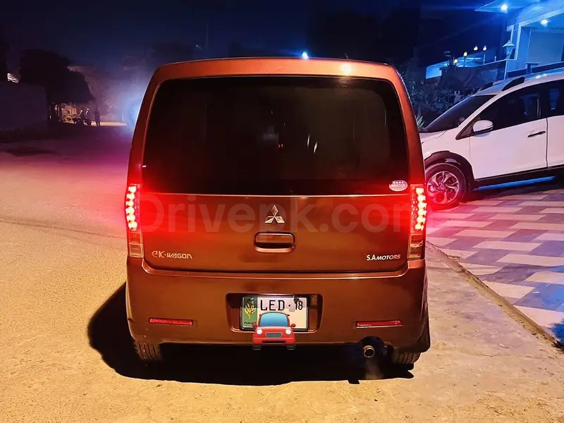 Mitsubishi Ek Wagon 2018
