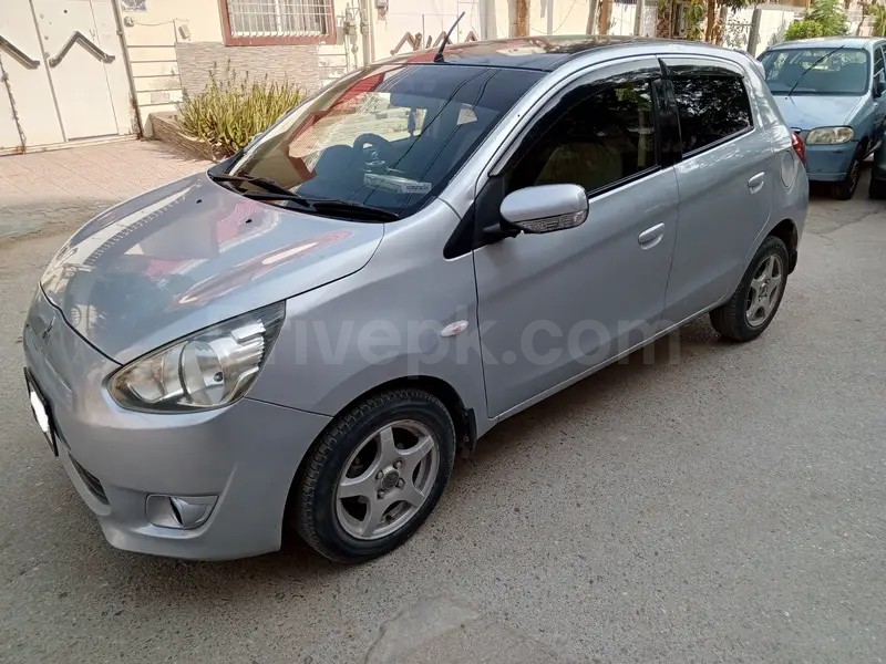 Mitsubishi Mirage 2012