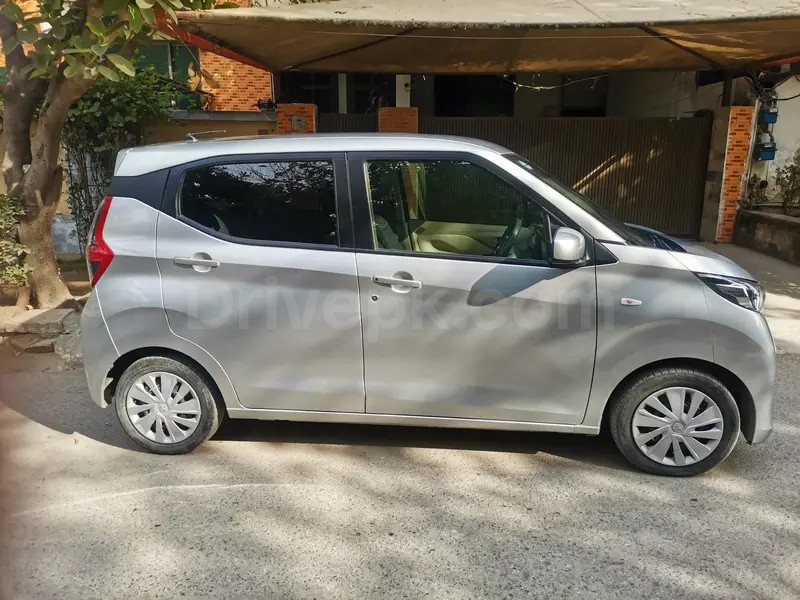 Mitsubishi Ek Wagon 2021