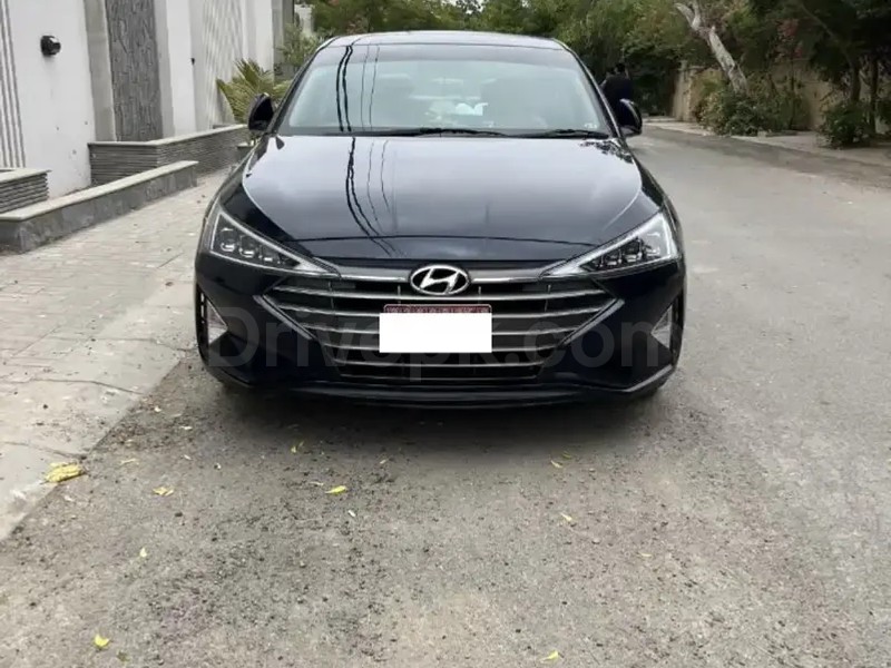 Hyundai Elantra 2022