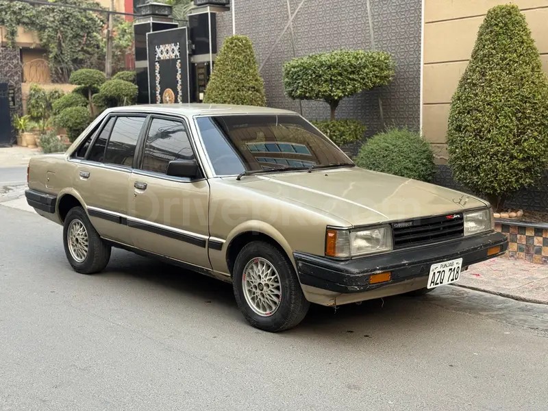 Daihatsu Charmant 1987