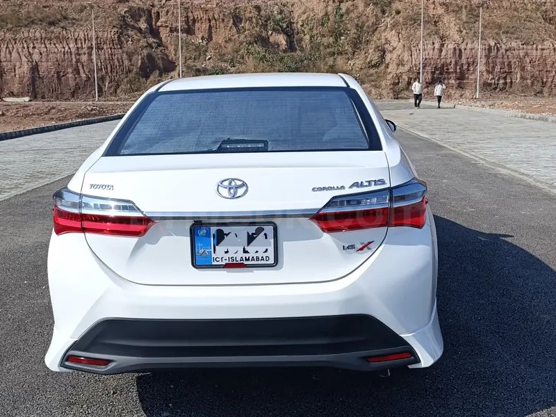 Toyota Corolla Altis 2025