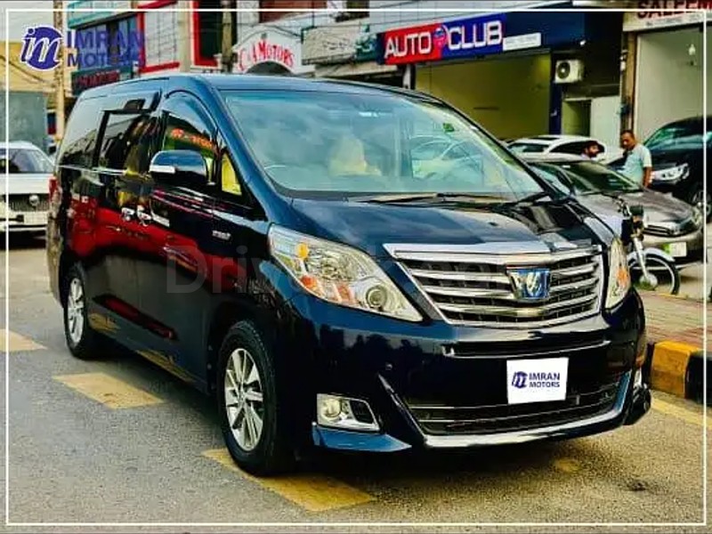 Toyota Alphard Hybrid 2012