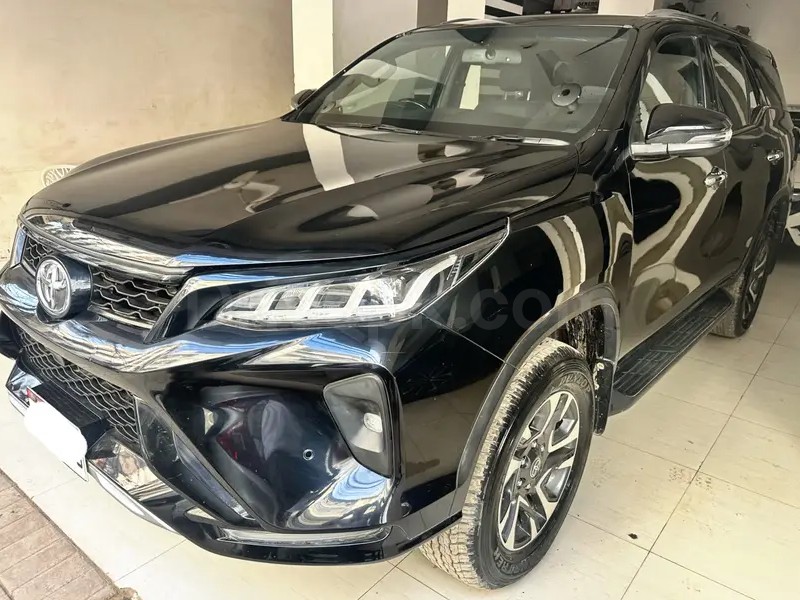Toyota Fortuner Legender 2022
