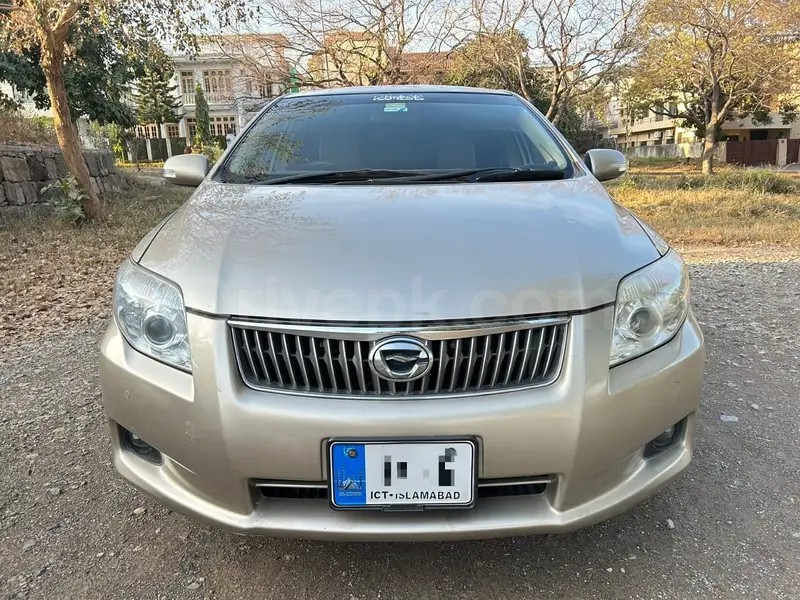 Toyota Lucida 2006