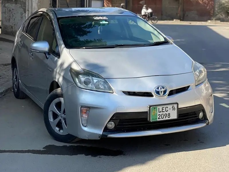 Toyota Prius 2016