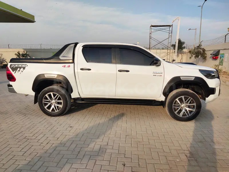 Toyota Hilux 2017