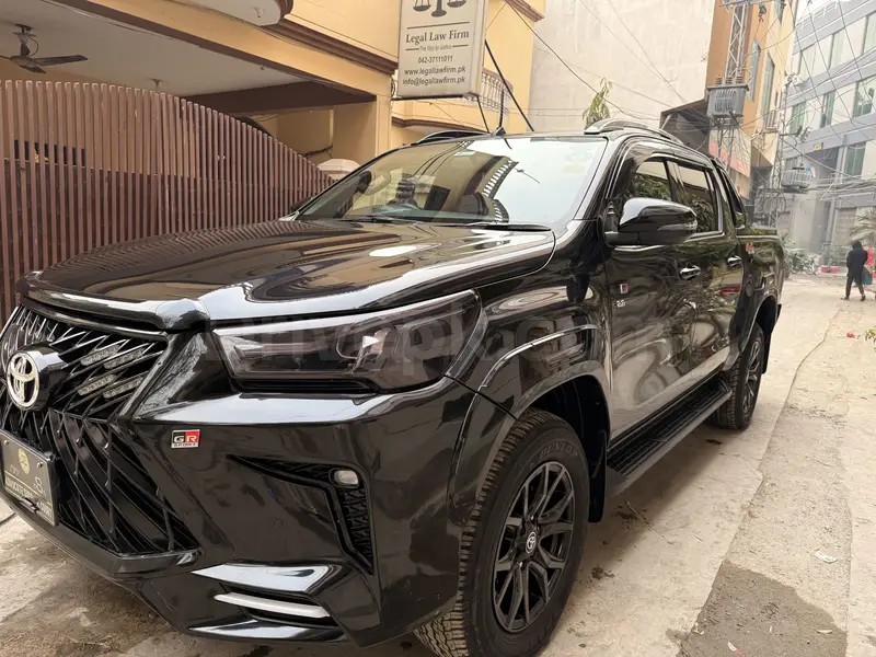 Toyota Hilux 2024