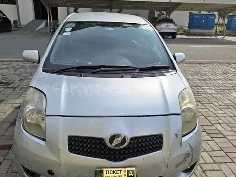 Toyota Vitz 2005