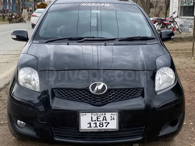 Toyota Vitz 2014
