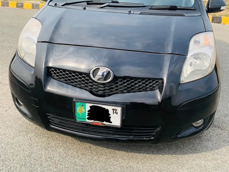 Toyota Vitz 2010