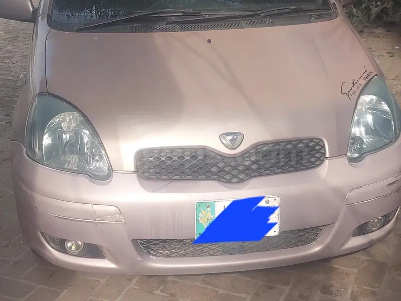 Toyota Vitz 2002