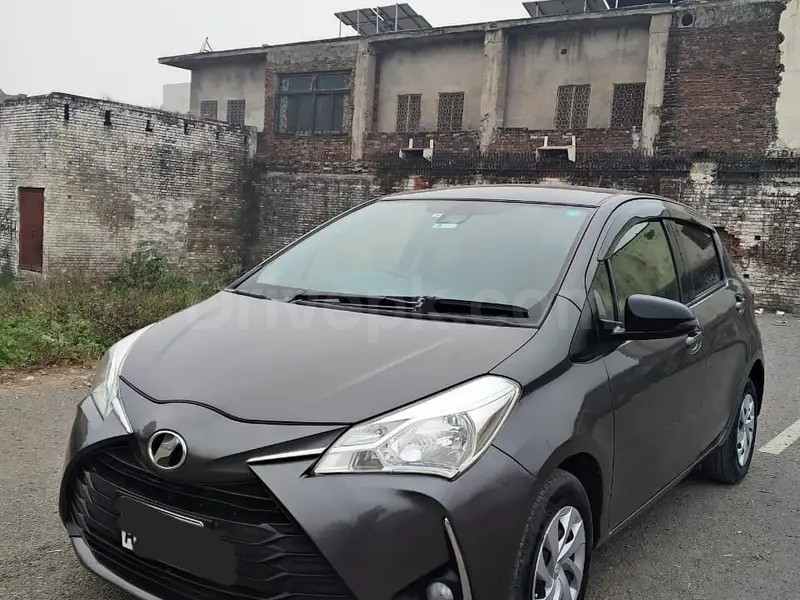 Toyota Vitz 2018