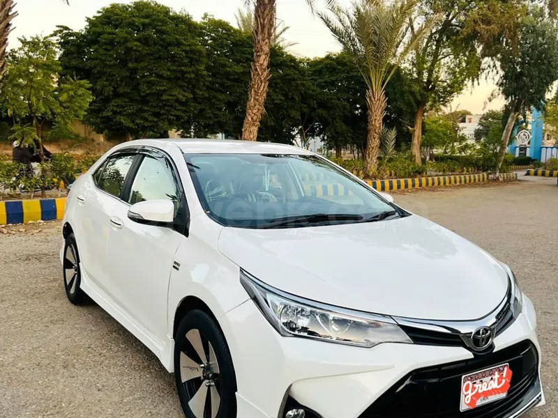 Toyota Altis Grande 2014