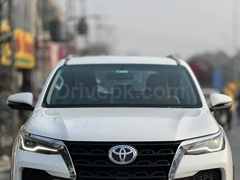 Toyota Fortuner 2022