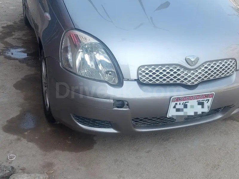 Toyota Vitz 2003