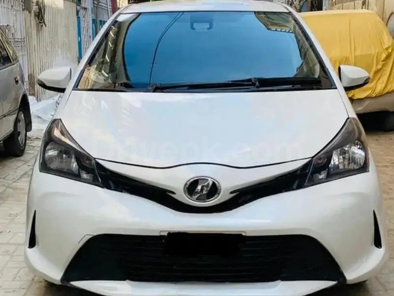 Toyota Vitz 2016