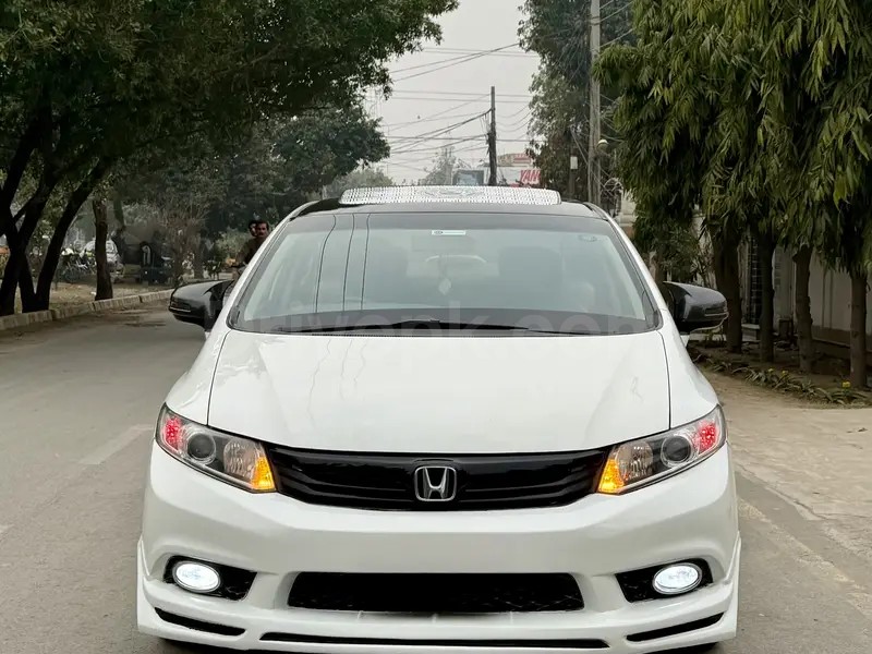 Honda Civic VTi Oriel Prosmatec 2014