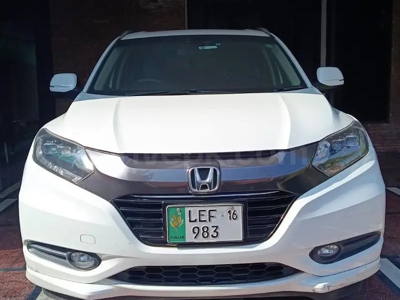 Honda Vezel 2016