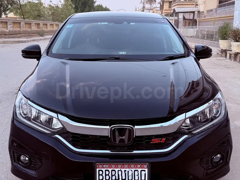 Honda Grace Hybrid 2018