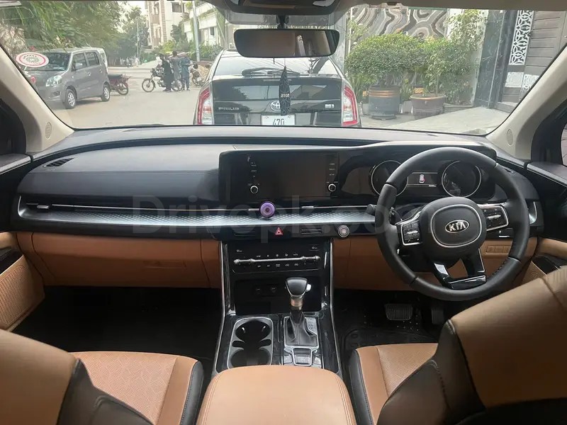 KIA GRAND CARNIVAL 2021