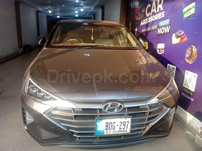 Hyundai Elantra 2024