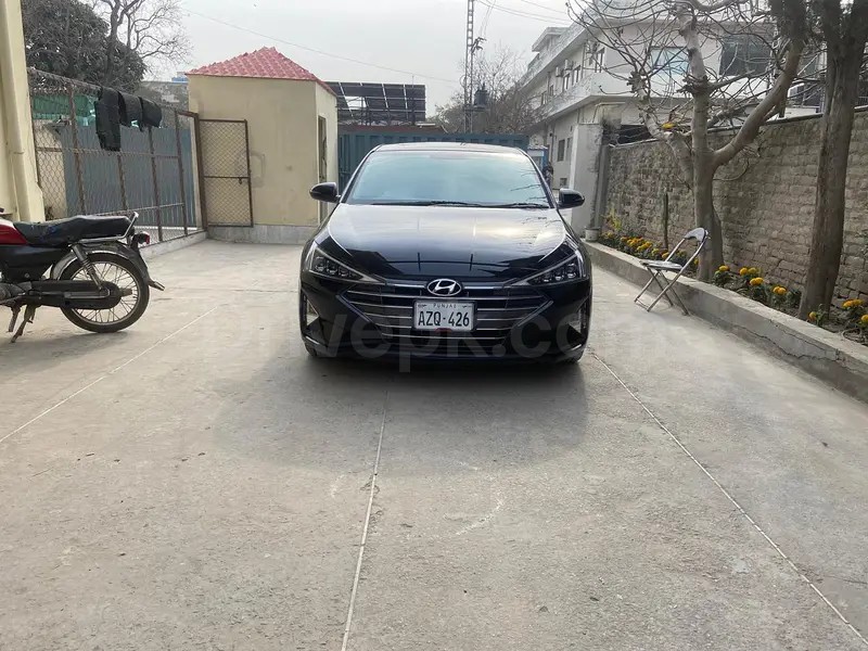 Hyundai Elantra 2023