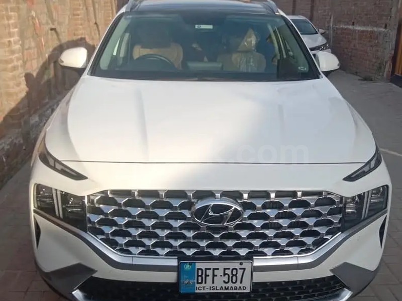 Hyundai Santa Fe 2025