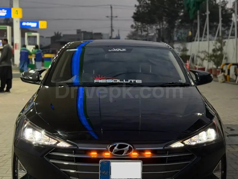 Hyundai Elantra 2022