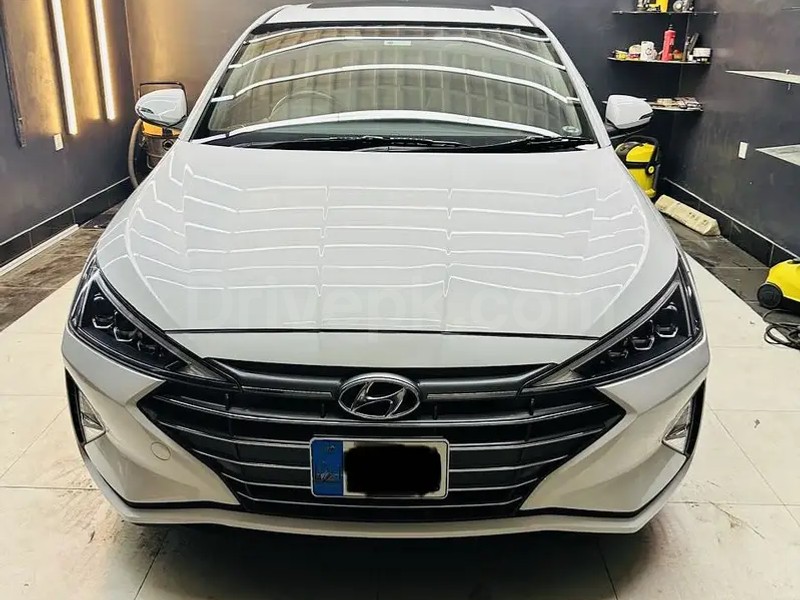Hyundai Elantra 2022