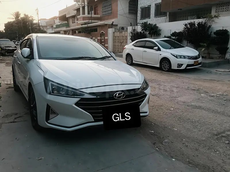 Hyundai Elantra 2023